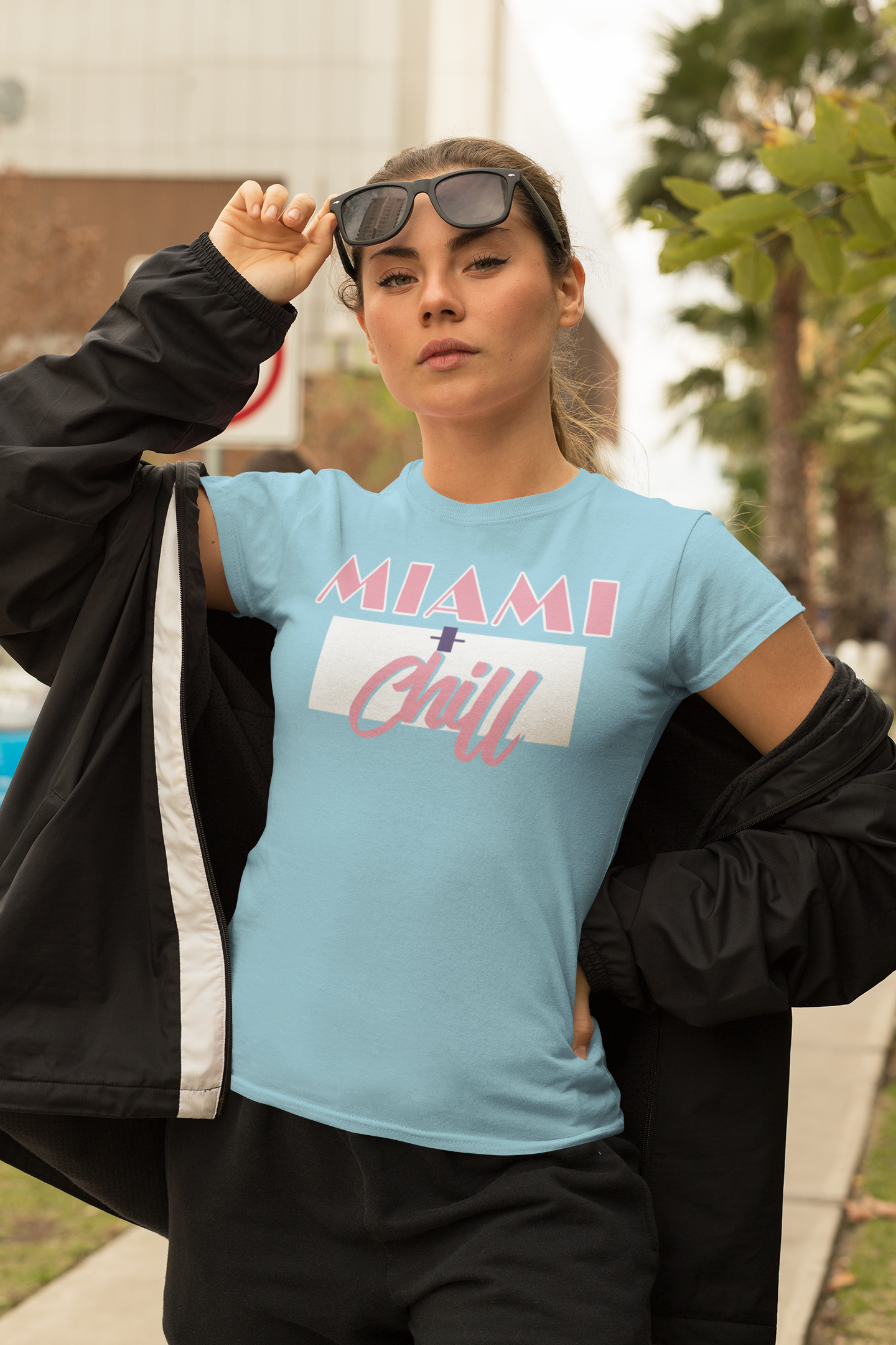 Camiseta Miami + Chill Vice Edition para mujer